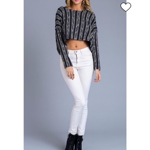 Storia Tops - •STORIA STRIPPED CROP SWEATER•